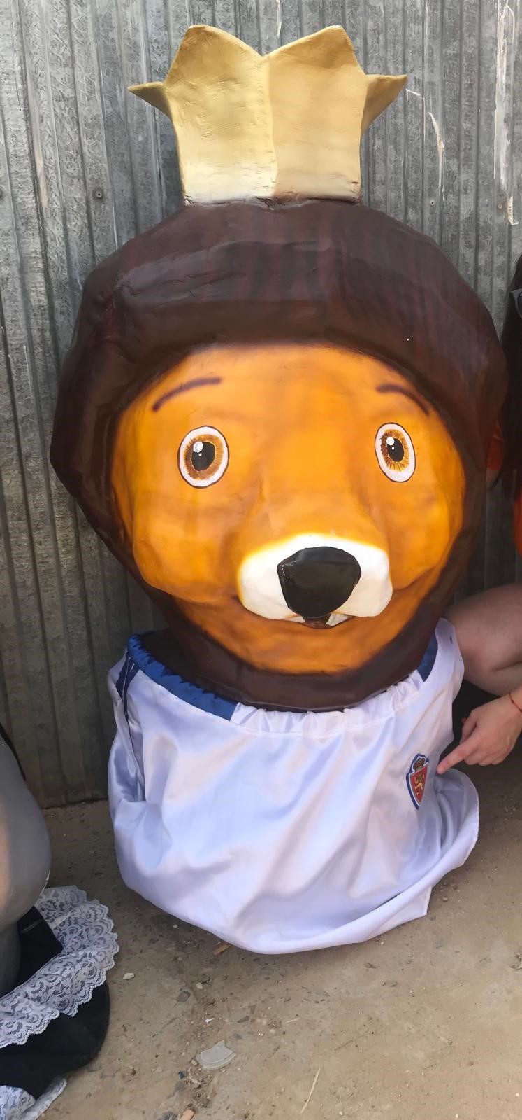 MORATA ESTRENA CABEZUDO EN SUS FIESTAS REGALO DE LA PEÑA ZARAGOCISTA 75 ANIVERSARIO